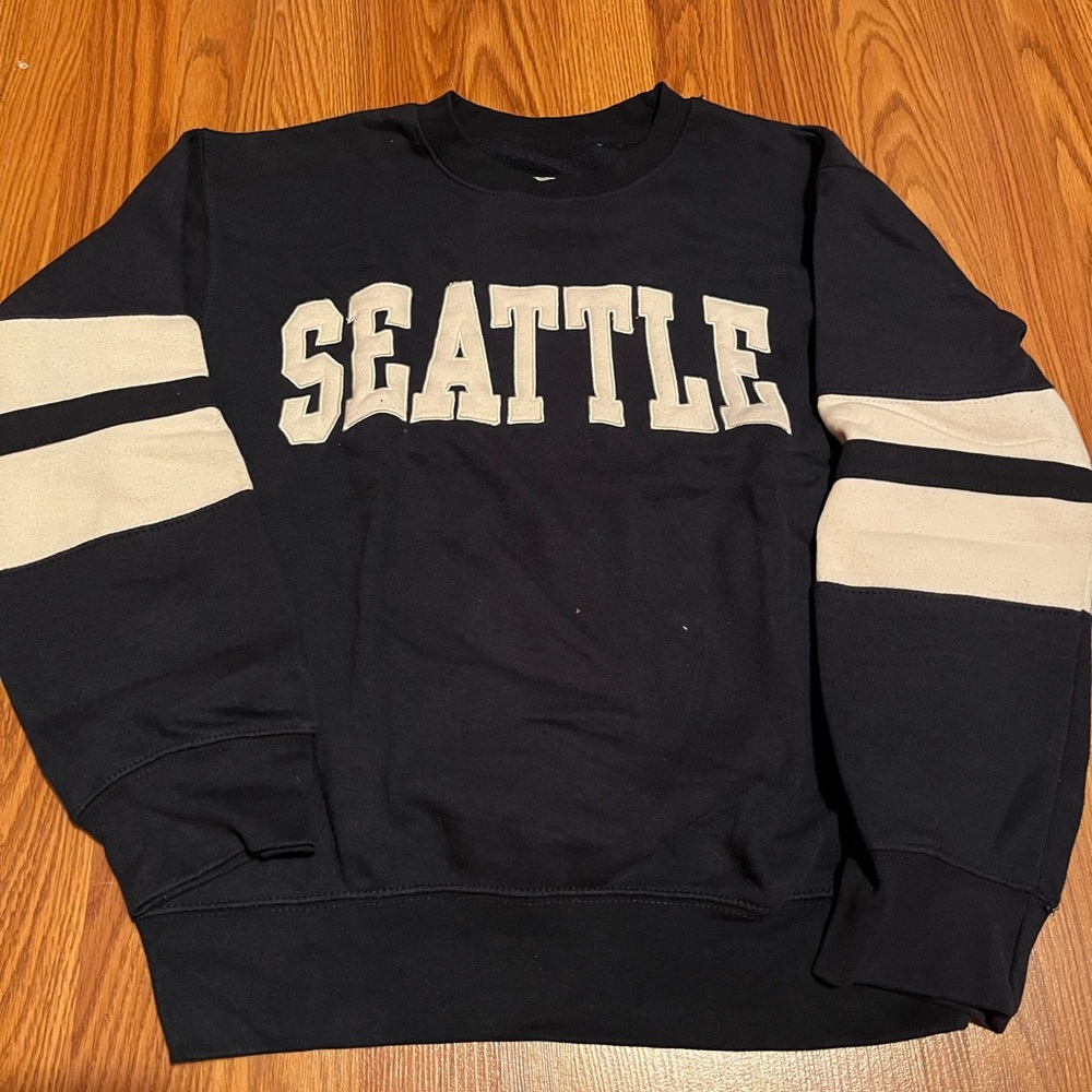 Seattle Black and White Men's Sweater